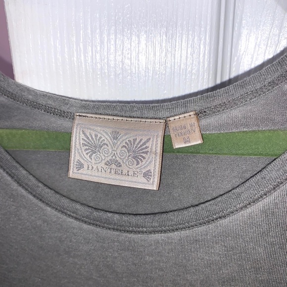 Short Sleeve Ruffled Bottom Tee - Picture 2 of 3